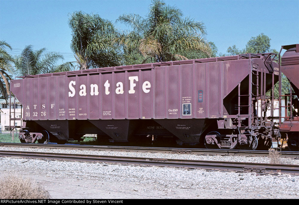 Santa Fe grain hopper ATSF #313276 at "Valencia".